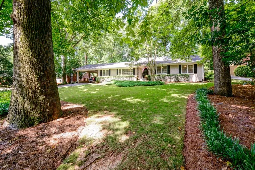 5790 Brookgreen Road, Sandy Springs, Georgia 30328, 3 Bedrooms Bedrooms, ,2 BathroomsBathrooms,Residential,Sold,5790 Brookgreen Road,5720490