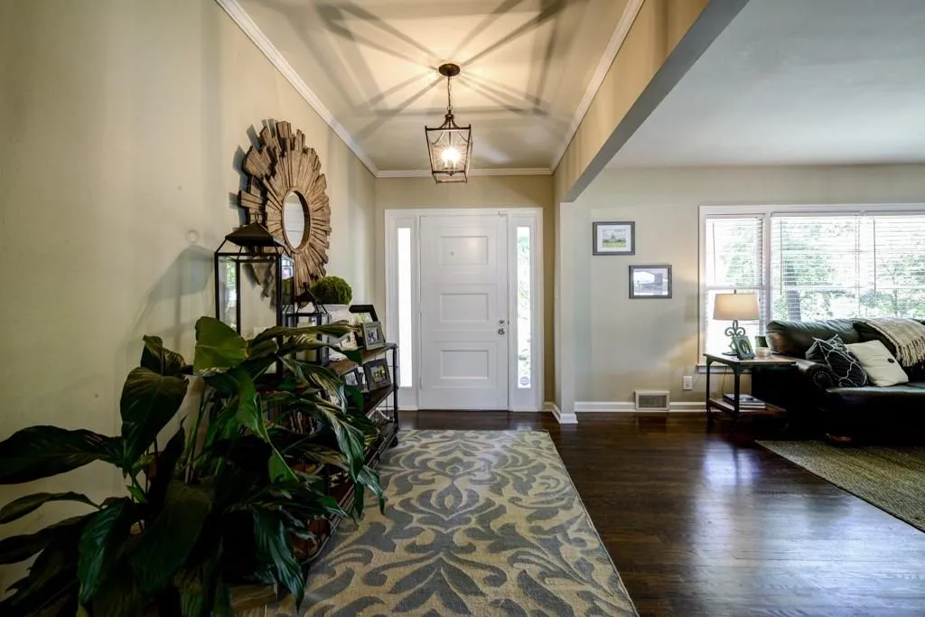 5790 Brookgreen Road, Sandy Springs, Georgia 30328, 3 Bedrooms Bedrooms, ,2 BathroomsBathrooms,Residential,Sold,5790 Brookgreen Road,5720490