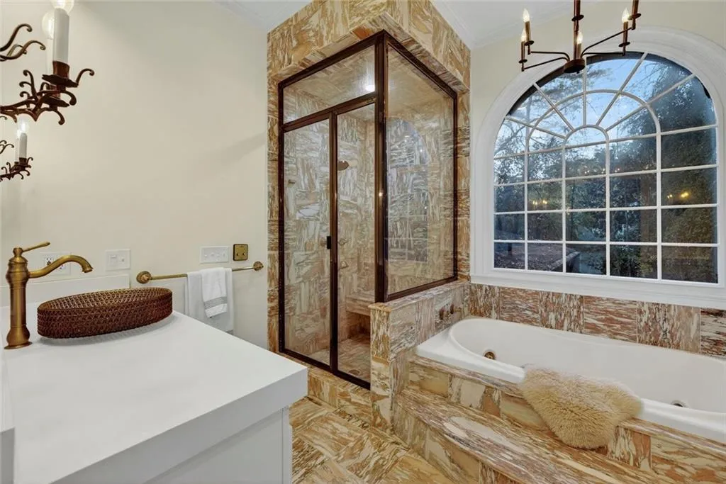 2525 Spalding Drive, Atlanta, Georgia 30350, 6 Bedrooms Bedrooms, ,4 BathroomsBathrooms,Residential,For Sale,2525 Spalding Drive,7698068