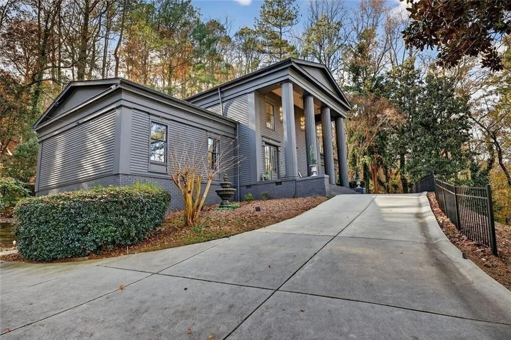 2525 Spalding Drive, Atlanta, Georgia 30350, 6 Bedrooms Bedrooms, ,4 BathroomsBathrooms,Residential,For Sale,2525 Spalding Drive,7698068