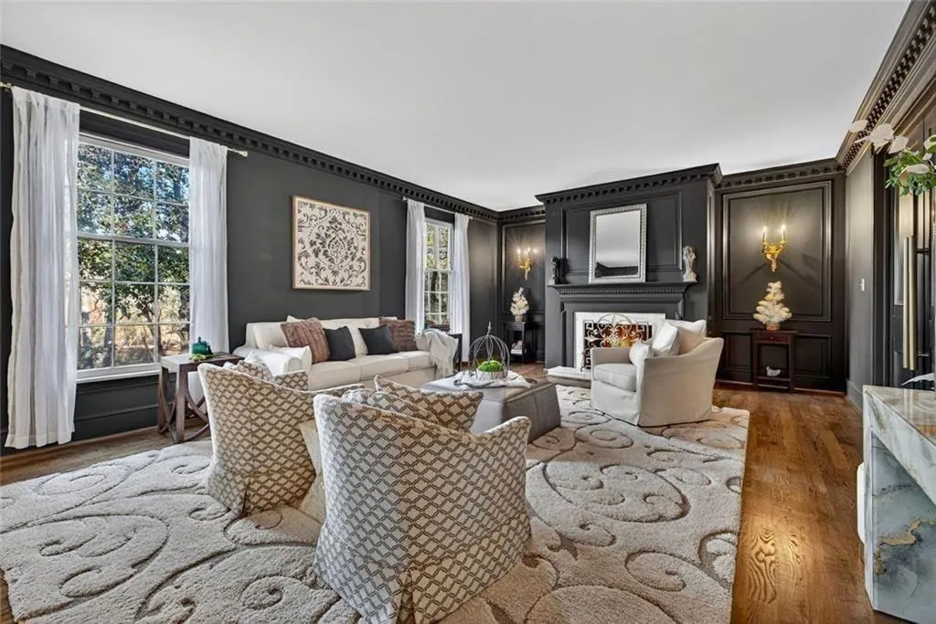 2525 Spalding Drive, Atlanta, Georgia 30350, 6 Bedrooms Bedrooms, ,4 BathroomsBathrooms,Residential,For Sale,2525 Spalding Drive,7698068