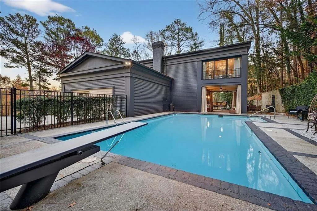 2525 Spalding Drive, Atlanta, Georgia 30350, 6 Bedrooms Bedrooms, ,4 BathroomsBathrooms,Residential,For Sale,2525 Spalding Drive,7698068