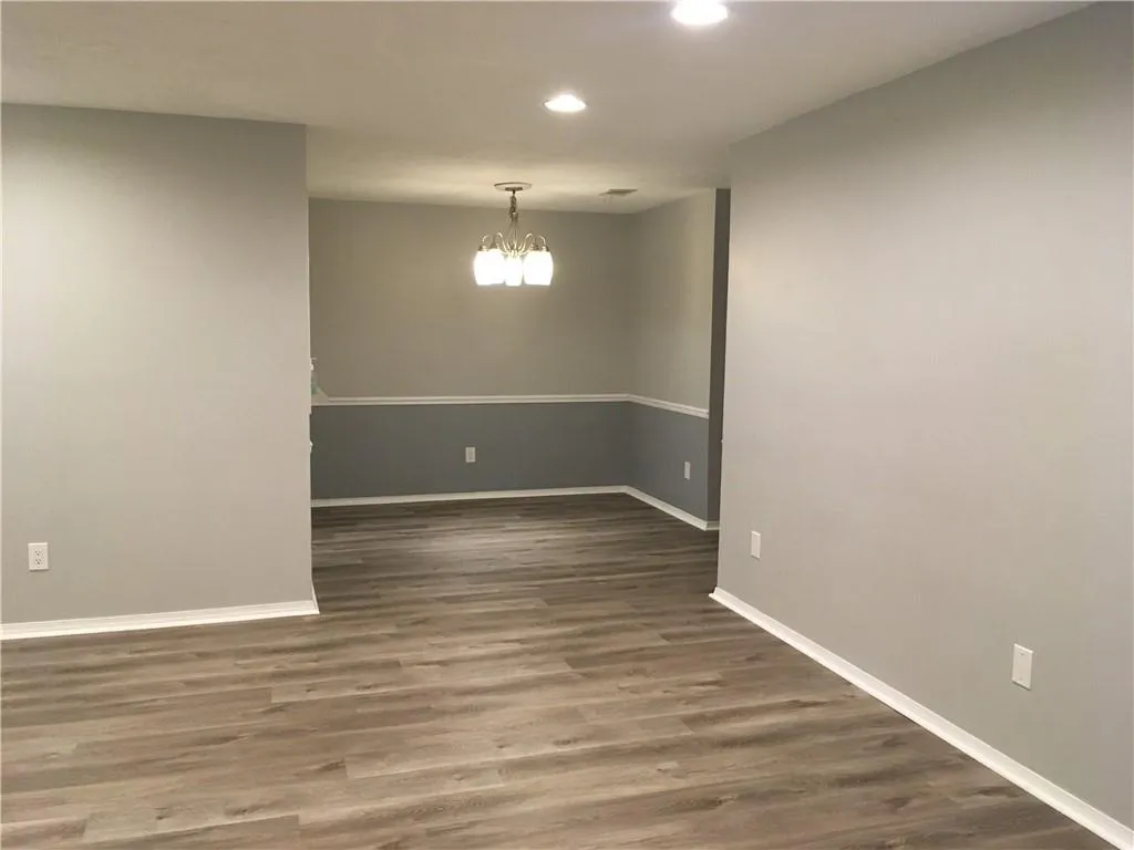 1109 Natchez Trace, Sandy Springs, Georgia 30350, 2 Bedrooms Bedrooms, ,1 BathroomBathrooms,Residential,Sold,1109 Natchez Trace,6720563