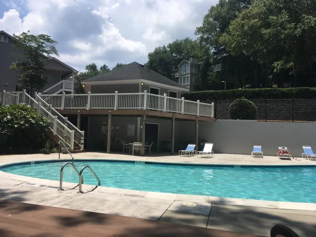1109 Natchez Trace, Sandy Springs, Georgia 30350, 2 Bedrooms Bedrooms, ,1 BathroomBathrooms,Residential,Sold,1109 Natchez Trace,6720563