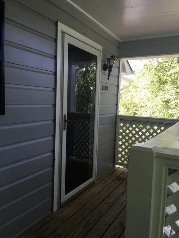 1109 Natchez Trace, Sandy Springs, Georgia 30350, 2 Bedrooms Bedrooms, ,1 BathroomBathrooms,Residential,Sold,1109 Natchez Trace,6720563