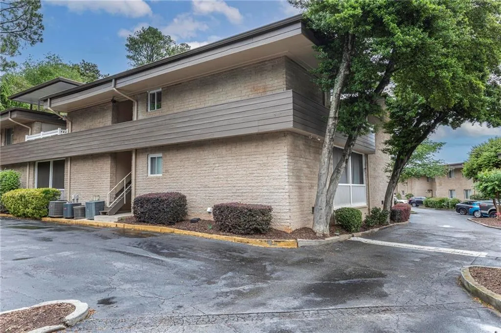 346 Carpenter Drive Unit 55, Atlanta, Georgia 30328, 2 Bedrooms Bedrooms, ,2 BathroomsBathrooms,Residential,Sold,346 Carpenter Drive Unit 55,7384270