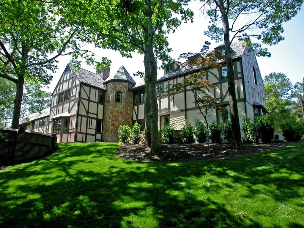 5300 Powers Ferry Road, Atlanta, Georgia 30327, 7 Bedrooms Bedrooms, ,7 BathroomsBathrooms,Residential,Sold,5300 Powers Ferry Road,7293824