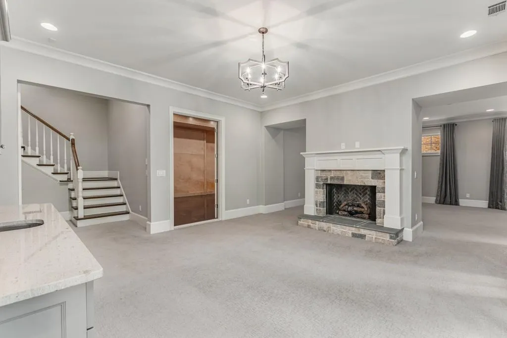 4724 E Conway Drive Nw, Atlanta, Georgia 30327, 7 Bedrooms Bedrooms, ,6 BathroomsBathrooms,Residential,Sold,4724 E Conway Drive Nw,7088355