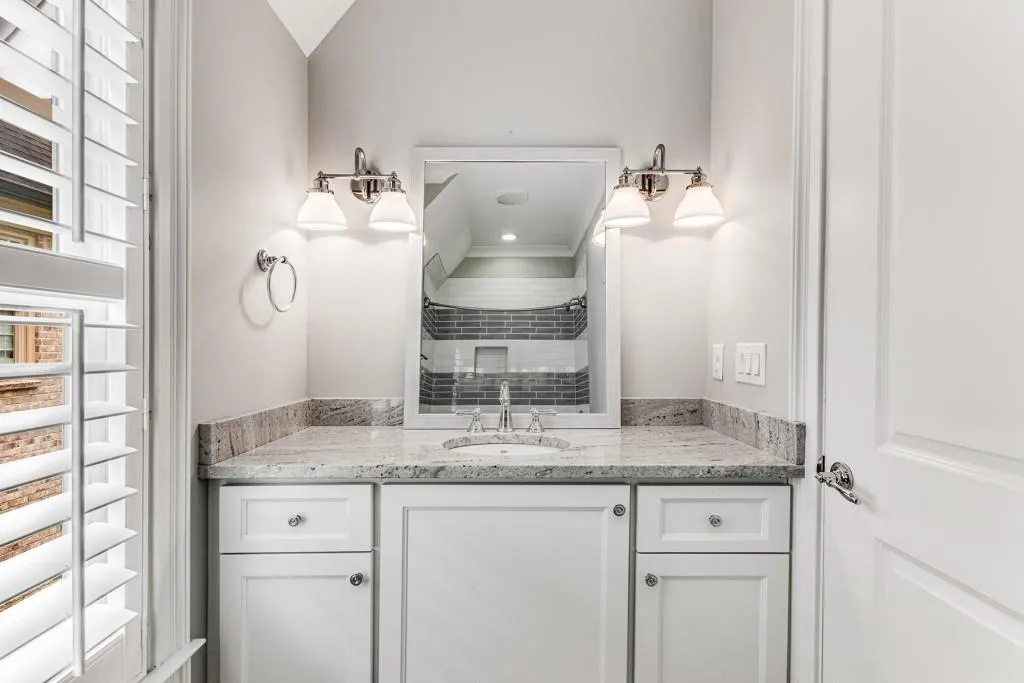 4724 E Conway Drive Nw, Atlanta, Georgia 30327, 7 Bedrooms Bedrooms, ,6 BathroomsBathrooms,Residential,Sold,4724 E Conway Drive Nw,7088355