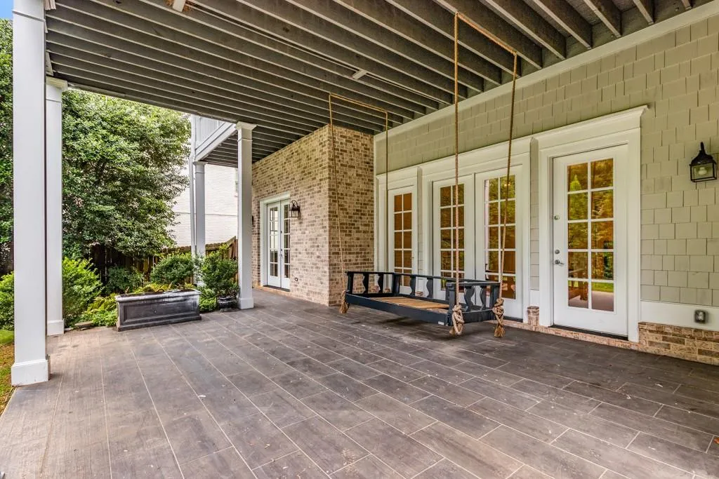 4724 E Conway Drive Nw, Atlanta, Georgia 30327, 7 Bedrooms Bedrooms, ,6 BathroomsBathrooms,Residential,Sold,4724 E Conway Drive Nw,7088355
