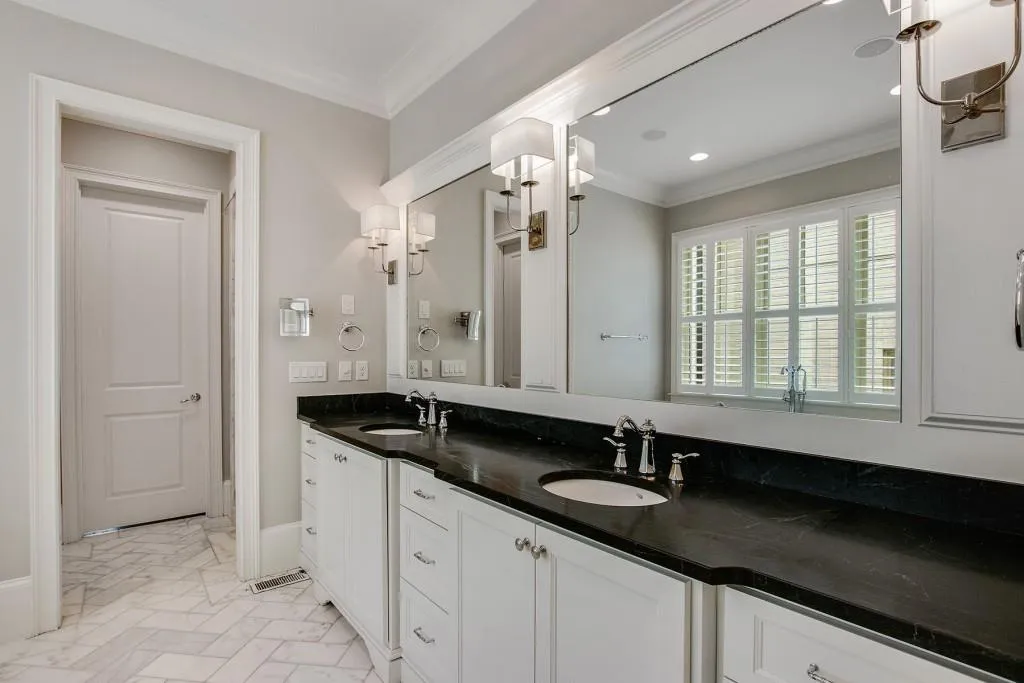 4724 E Conway Drive Nw, Atlanta, Georgia 30327, 7 Bedrooms Bedrooms, ,6 BathroomsBathrooms,Residential,Sold,4724 E Conway Drive Nw,7088355