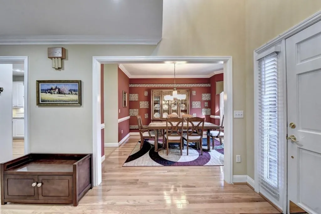 414 Brookview Circle, Sandy Springs, Georgia 30339, 3 Bedrooms Bedrooms, ,2 BathroomsBathrooms,Residential,Sold,414 Brookview Circle,6817201