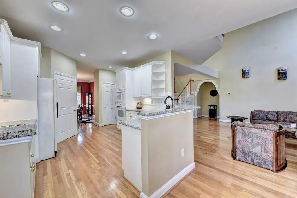 414 Brookview Circle, Sandy Springs, Georgia 30339, 3 Bedrooms Bedrooms, ,2 BathroomsBathrooms,Residential,Sold,414 Brookview Circle,6817201