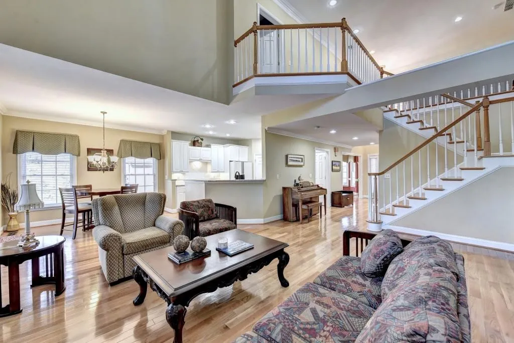 414 Brookview Circle, Sandy Springs, Georgia 30339, 3 Bedrooms Bedrooms, ,2 BathroomsBathrooms,Residential,Sold,414 Brookview Circle,6817201