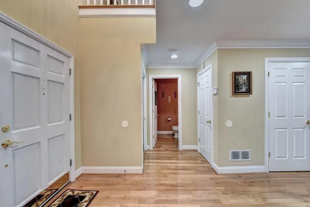 414 Brookview Circle, Sandy Springs, Georgia 30339, 3 Bedrooms Bedrooms, ,2 BathroomsBathrooms,Residential,Sold,414 Brookview Circle,6817201