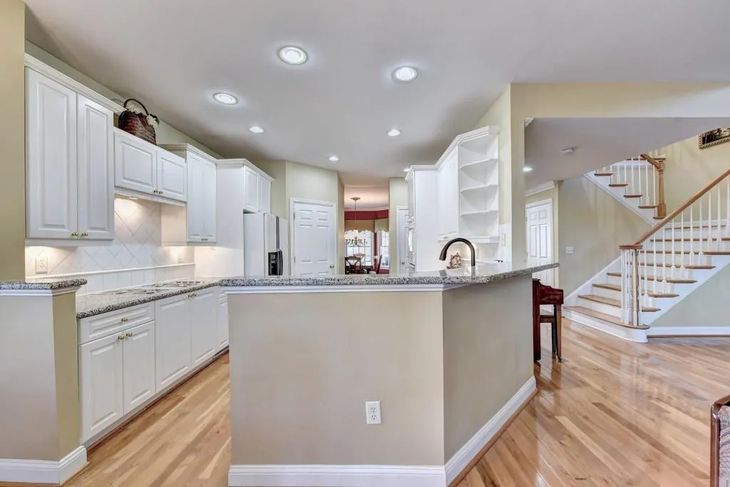 414 Brookview Circle, Sandy Springs, Georgia 30339, 3 Bedrooms Bedrooms, ,2 BathroomsBathrooms,Residential,Sold,414 Brookview Circle,6817201