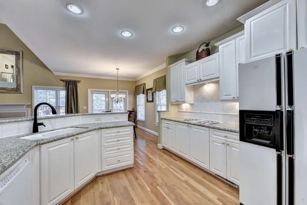 414 Brookview Circle, Sandy Springs, Georgia 30339, 3 Bedrooms Bedrooms, ,2 BathroomsBathrooms,Residential,Sold,414 Brookview Circle,6817201