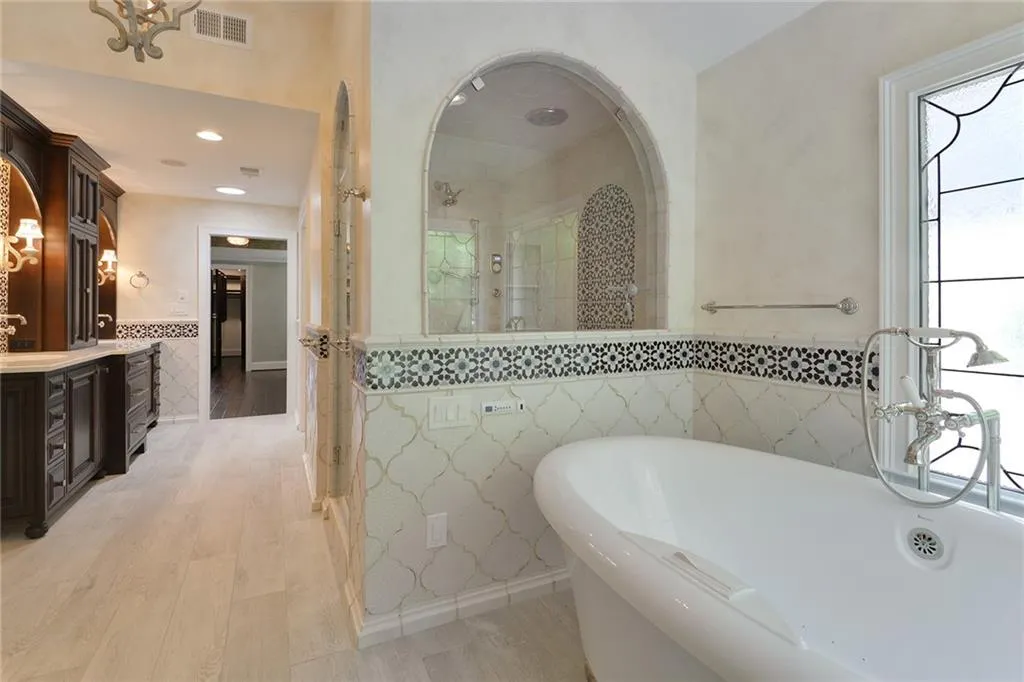 315 Wembley Circle, Sandy Springs, Georgia 30328, 4 Bedrooms Bedrooms, ,3 BathroomsBathrooms,Residential,Sold,315 Wembley Circle,6583103