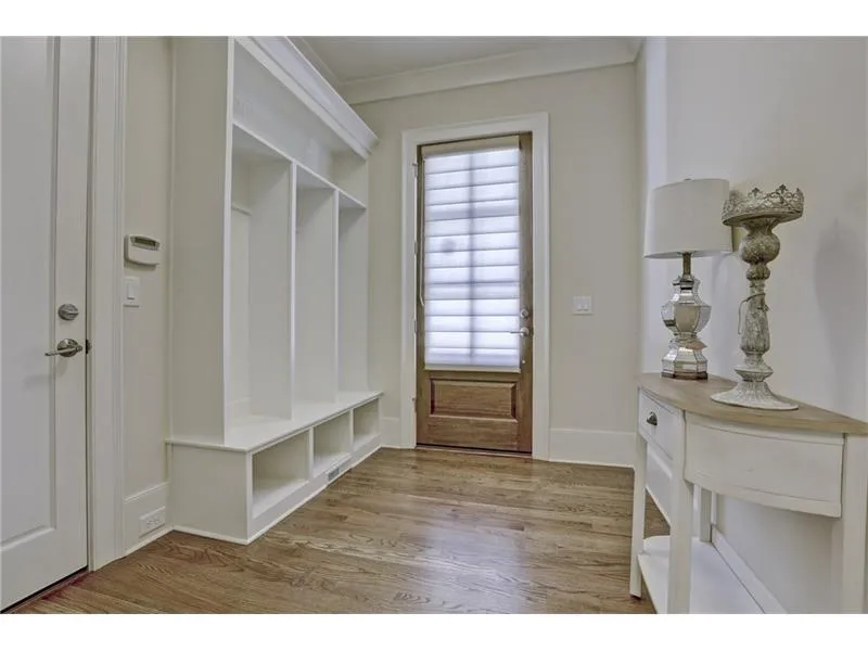 929 Altamira Lane, Atlanta, Georgia 30350, 5 Bedrooms Bedrooms, ,5 BathroomsBathrooms,Residential,Sold,929 Altamira Lane,5896673