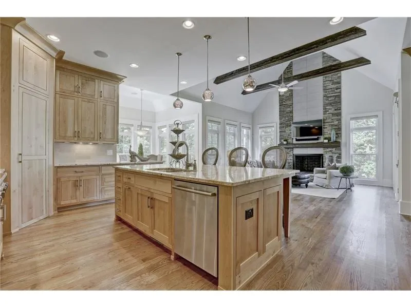 929 Altamira Lane, Atlanta, Georgia 30350, 5 Bedrooms Bedrooms, ,5 BathroomsBathrooms,Residential,Sold,929 Altamira Lane,5896673