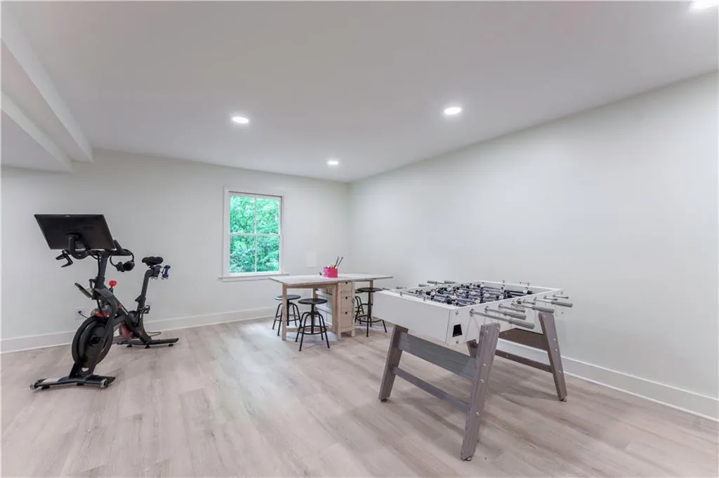 4219 Harrogate Drive Nw, Atlanta, Georgia 30327, 5 Bedrooms Bedrooms, ,3 BathroomsBathrooms,Residential,For Sale,4219 Harrogate Drive Nw,7620210