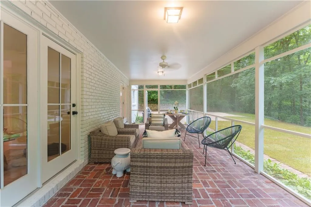 4219 Harrogate Drive Nw, Atlanta, Georgia 30327, 5 Bedrooms Bedrooms, ,3 BathroomsBathrooms,Residential,For Sale,4219 Harrogate Drive Nw,7620210