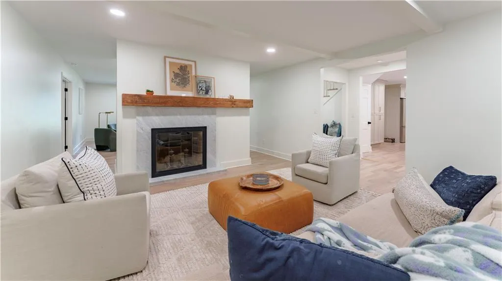 4219 Harrogate Drive Nw, Atlanta, Georgia 30327, 5 Bedrooms Bedrooms, ,3 BathroomsBathrooms,Residential,For Sale,4219 Harrogate Drive Nw,7620210