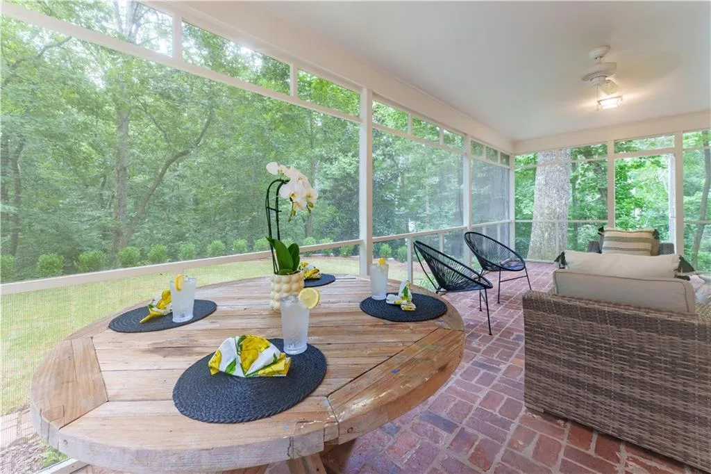 4219 Harrogate Drive Nw, Atlanta, Georgia 30327, 5 Bedrooms Bedrooms, ,3 BathroomsBathrooms,Residential,For Sale,4219 Harrogate Drive Nw,7620210