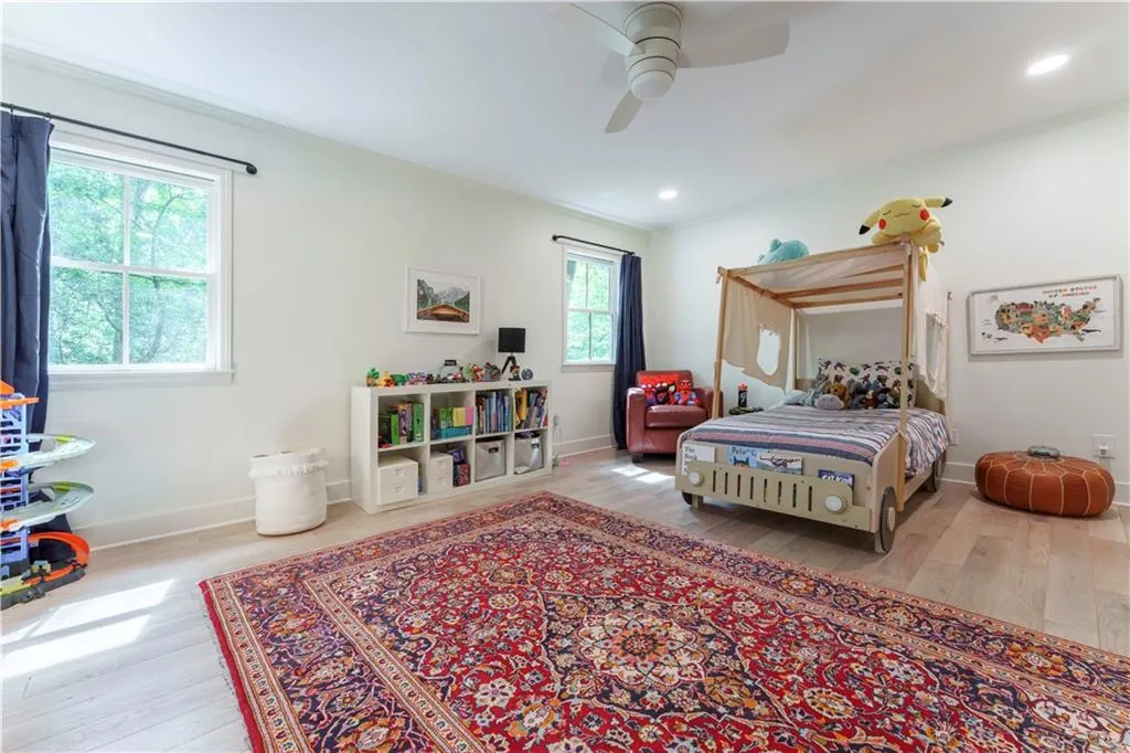 4219 Harrogate Drive Nw, Atlanta, Georgia 30327, 5 Bedrooms Bedrooms, ,3 BathroomsBathrooms,Residential,For Sale,4219 Harrogate Drive Nw,7620210
