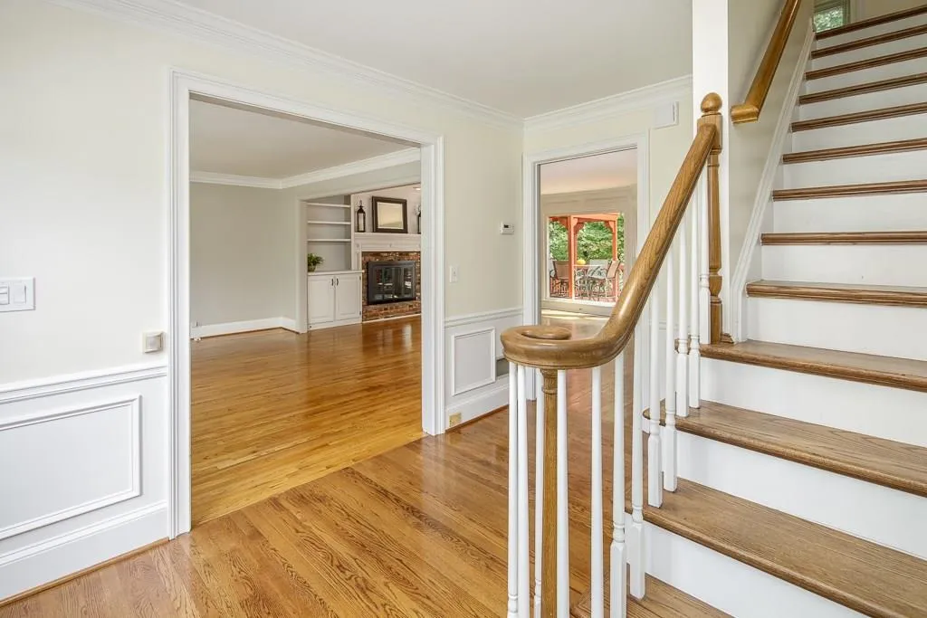 315 Wynland Trace, Sandy Springs, Georgia 30350, 4 Bedrooms Bedrooms, ,3 BathroomsBathrooms,Residential,Sold,315 Wynland Trace,6085390