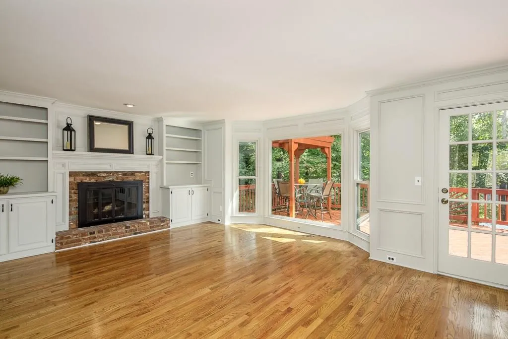 315 Wynland Trace, Sandy Springs, Georgia 30350, 4 Bedrooms Bedrooms, ,3 BathroomsBathrooms,Residential,Sold,315 Wynland Trace,6085390