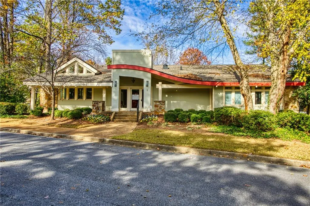 84 Dunwoody Springs Drive Unit C, Atlanta, Georgia 30328, 3 Bedrooms Bedrooms, ,2 BathroomsBathrooms,Residential,Sold,84 Dunwoody Springs Drive Unit C,7147131