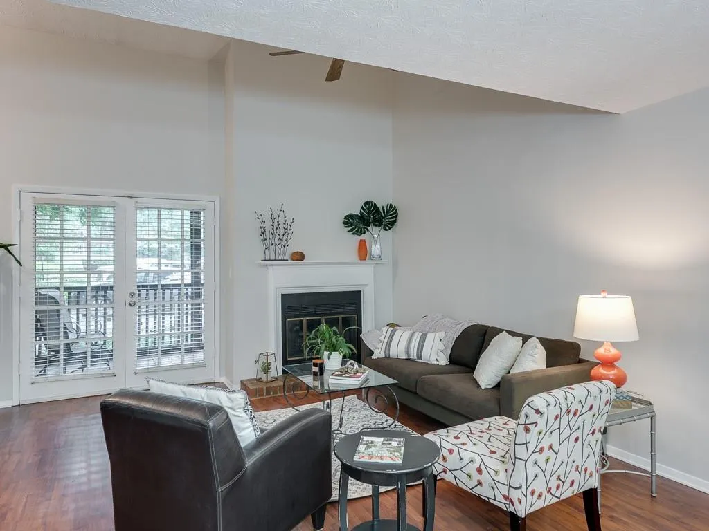 305 River Run Drive, Sandy Springs, Georgia 30350, 1 Bedroom Bedrooms, ,1 BathroomBathrooms,Residential,Sold,305 River Run Drive,6780322