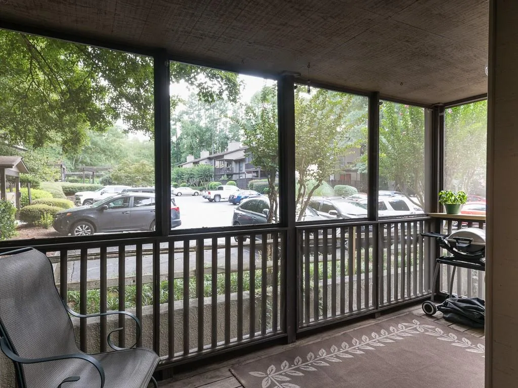 305 River Run Drive, Sandy Springs, Georgia 30350, 1 Bedroom Bedrooms, ,1 BathroomBathrooms,Residential,Sold,305 River Run Drive,6780322
