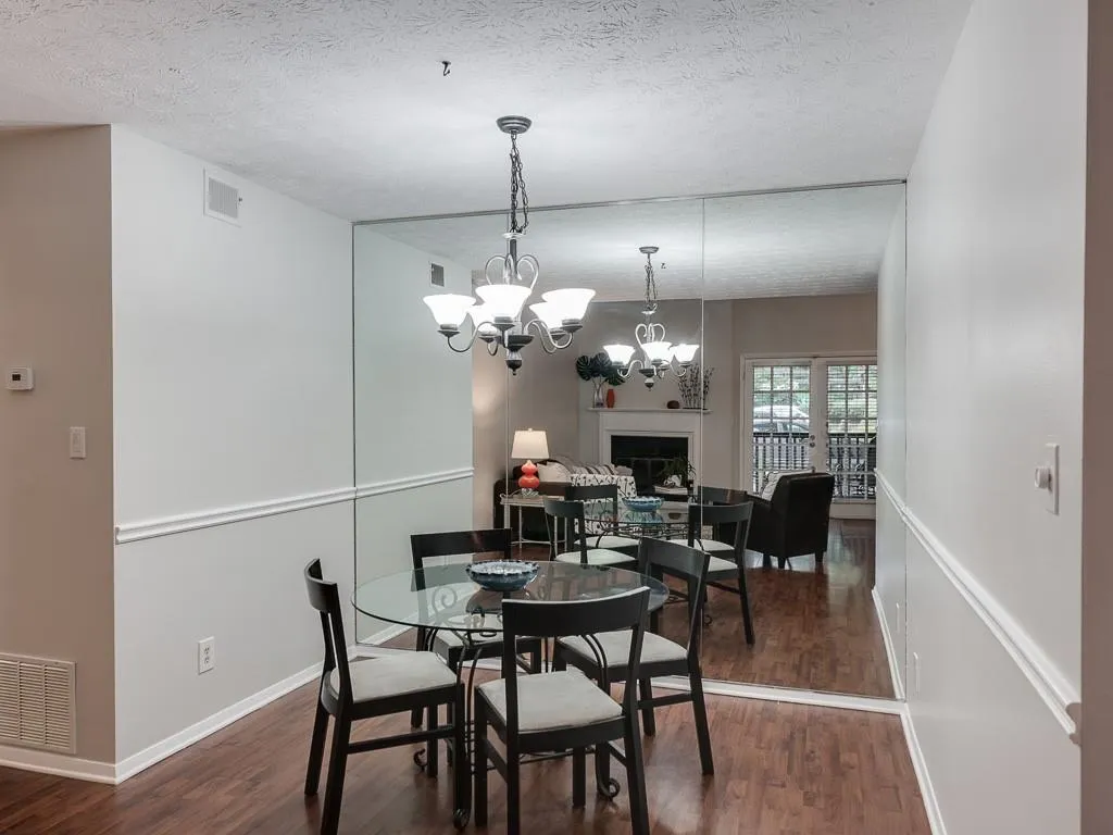 305 River Run Drive, Sandy Springs, Georgia 30350, 1 Bedroom Bedrooms, ,1 BathroomBathrooms,Residential,Sold,305 River Run Drive,6780322
