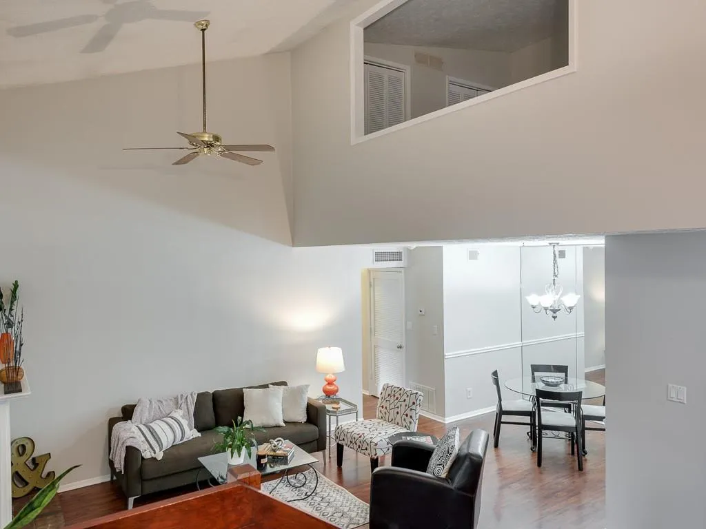 305 River Run Drive, Sandy Springs, Georgia 30350, 1 Bedroom Bedrooms, ,1 BathroomBathrooms,Residential,Sold,305 River Run Drive,6780322