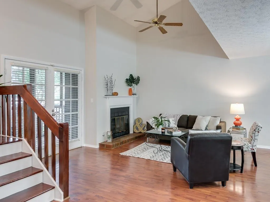 305 River Run Drive, Sandy Springs, Georgia 30350, 1 Bedroom Bedrooms, ,1 BathroomBathrooms,Residential,Sold,305 River Run Drive,6780322