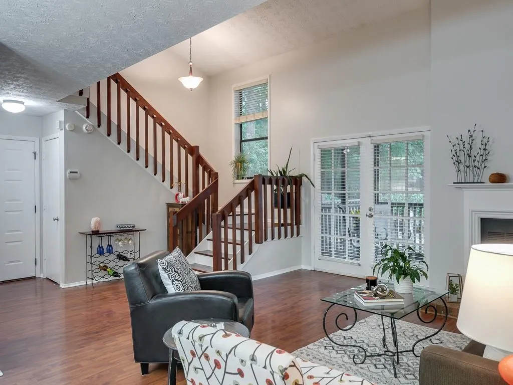 305 River Run Drive, Sandy Springs, Georgia 30350, 1 Bedroom Bedrooms, ,1 BathroomBathrooms,Residential,Sold,305 River Run Drive,6780322
