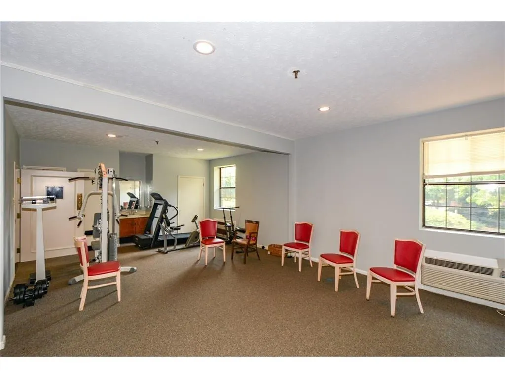 475 Mount Vernon Highway Ne Unit C130, Atlanta, Georgia 30328, 1 Bedroom Bedrooms, ,1 BathroomBathrooms,Residential,Sold,475 Mount Vernon Highway Ne Unit C130,5816597