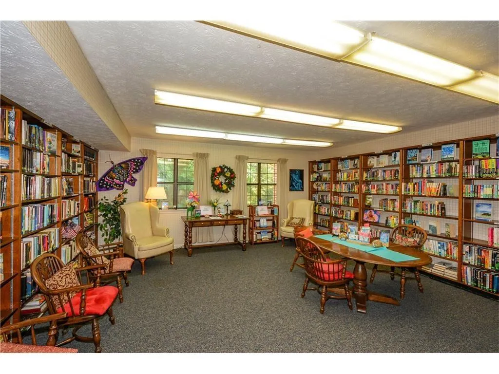 475 Mount Vernon Highway Ne Unit C130, Atlanta, Georgia 30328, 1 Bedroom Bedrooms, ,1 BathroomBathrooms,Residential,Sold,475 Mount Vernon Highway Ne Unit C130,5816597