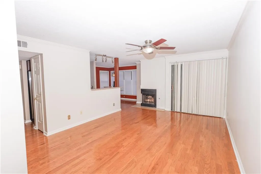 707 Garden Court, Sandy Springs, Georgia 30328, 2 Bedrooms Bedrooms, ,2 BathroomsBathrooms,Residential,Sold,707 Garden Court,7077389