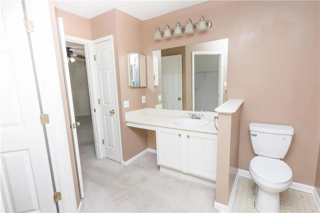 707 Garden Court, Sandy Springs, Georgia 30328, 2 Bedrooms Bedrooms, ,2 BathroomsBathrooms,Residential,Sold,707 Garden Court,7077389