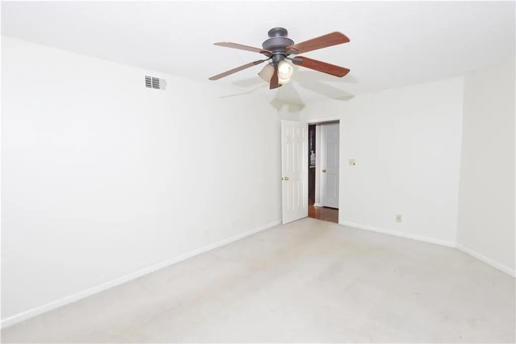 707 Garden Court, Sandy Springs, Georgia 30328, 2 Bedrooms Bedrooms, ,2 BathroomsBathrooms,Residential,Sold,707 Garden Court,7077389
