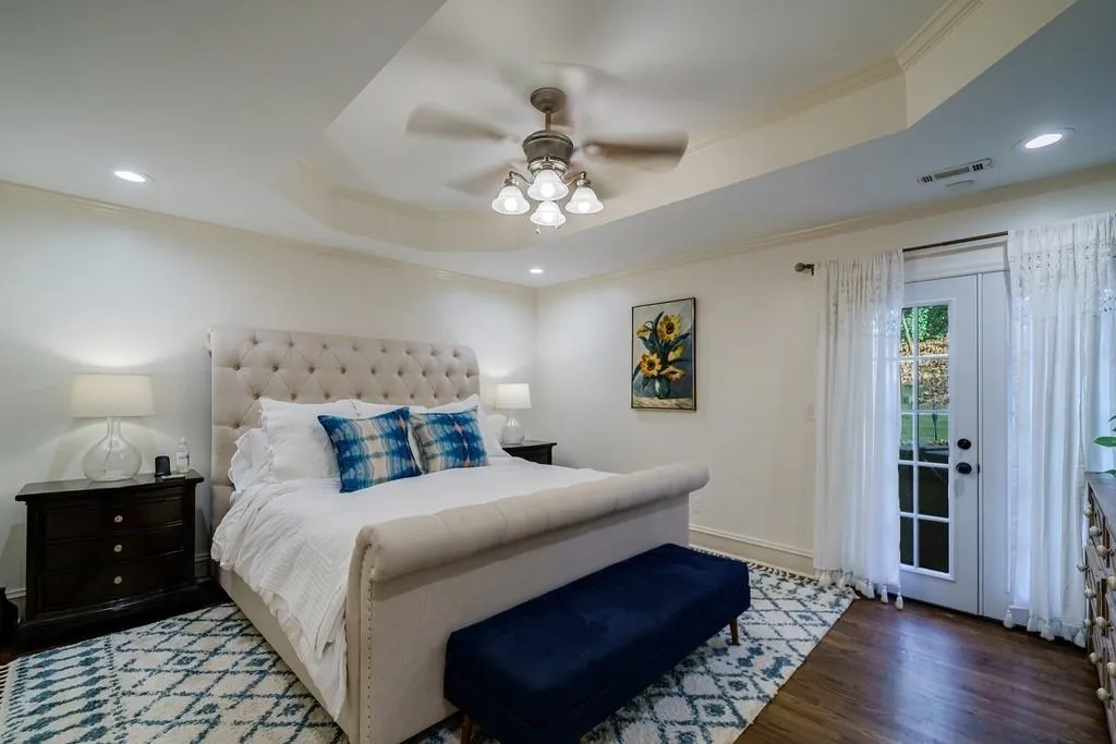 286 W Spalding Drive, Sandy Springs, Georgia 30328, 4 Bedrooms Bedrooms, ,2 BathroomsBathrooms,Residential,Sold,286 W Spalding Drive,7140639