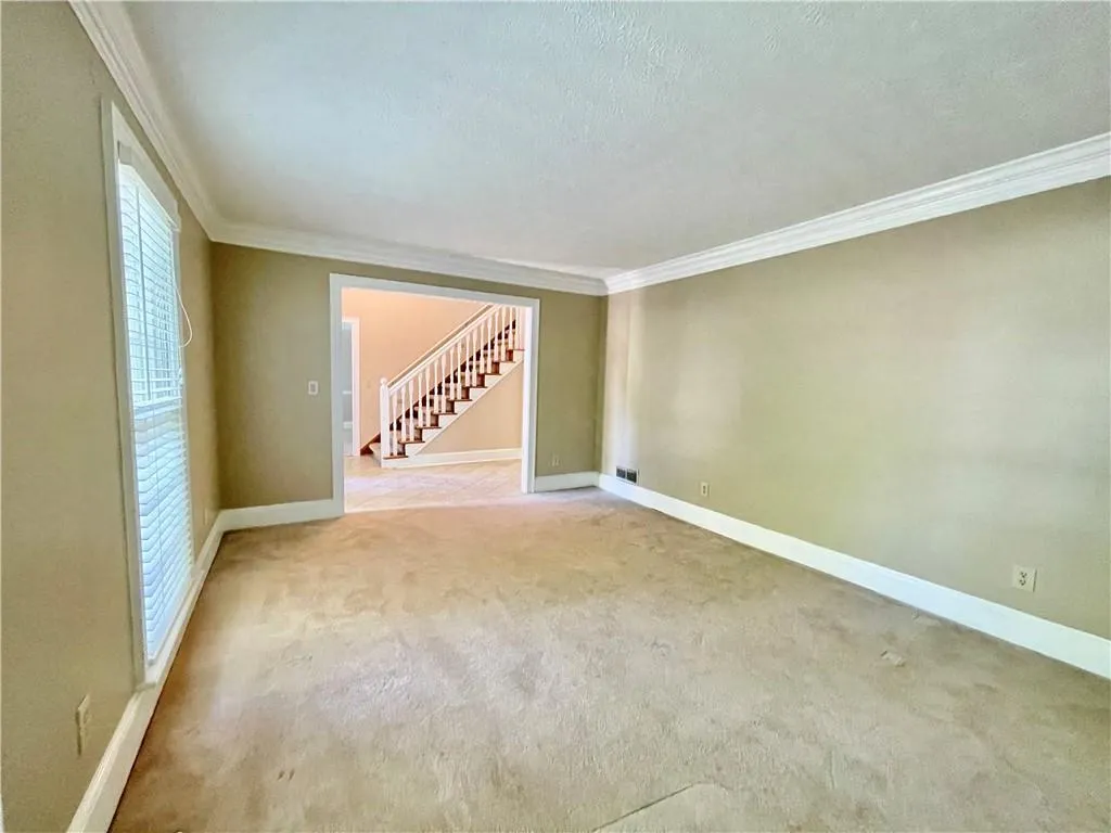 555 Tahoma Drive, Sandy Springs, Georgia 30350, 4 Bedrooms Bedrooms, ,2 BathroomsBathrooms,Residential,Sold,555 Tahoma Drive,6874595