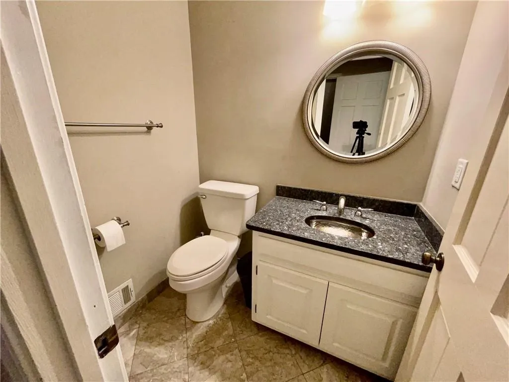 555 Tahoma Drive, Sandy Springs, Georgia 30350, 4 Bedrooms Bedrooms, ,2 BathroomsBathrooms,Residential,Sold,555 Tahoma Drive,6874595