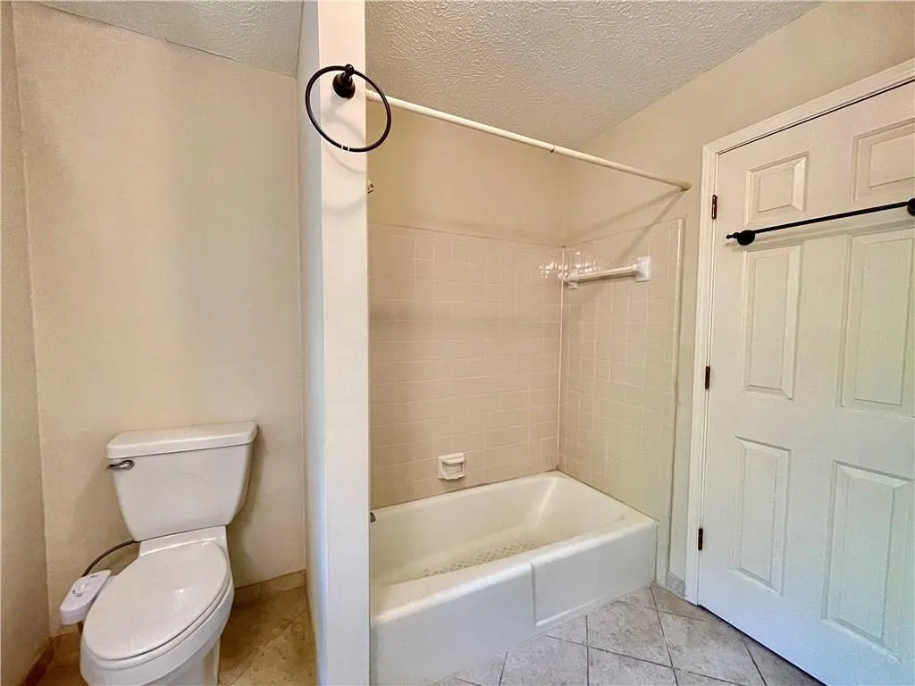 555 Tahoma Drive, Sandy Springs, Georgia 30350, 4 Bedrooms Bedrooms, ,2 BathroomsBathrooms,Residential,Sold,555 Tahoma Drive,6874595