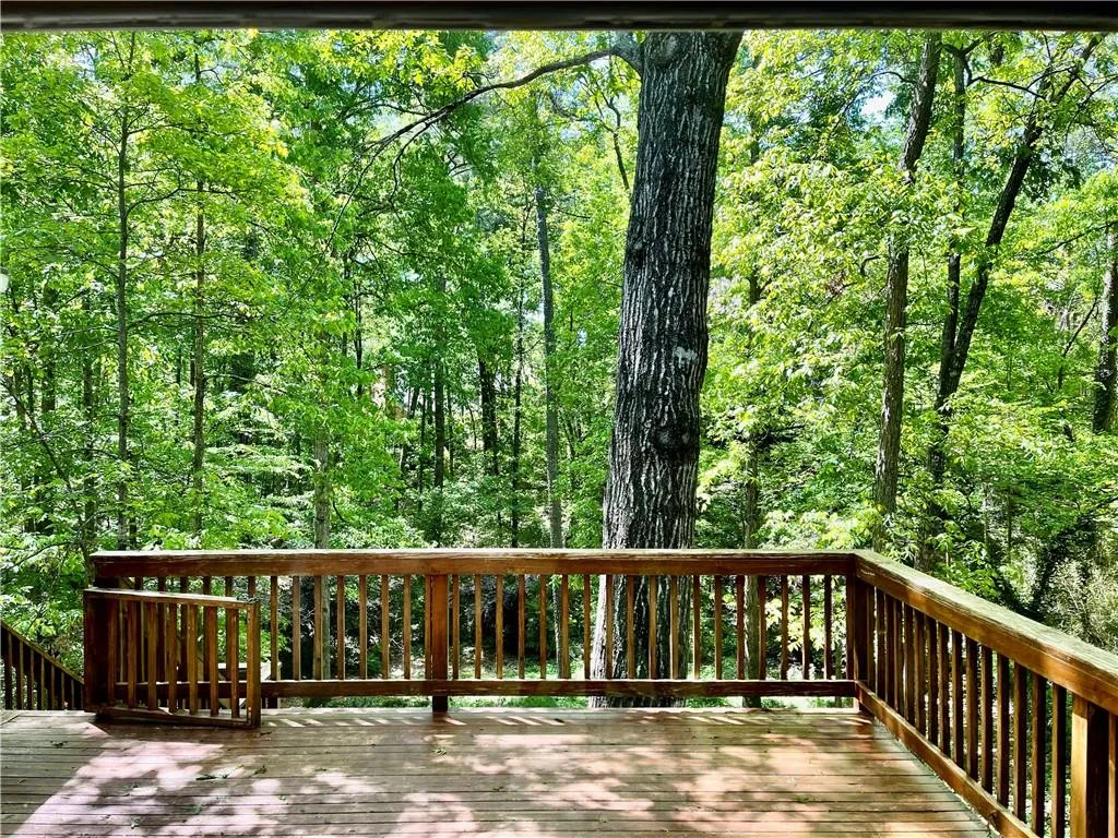 555 Tahoma Drive, Sandy Springs, Georgia 30350, 4 Bedrooms Bedrooms, ,2 BathroomsBathrooms,Residential,Sold,555 Tahoma Drive,6874595