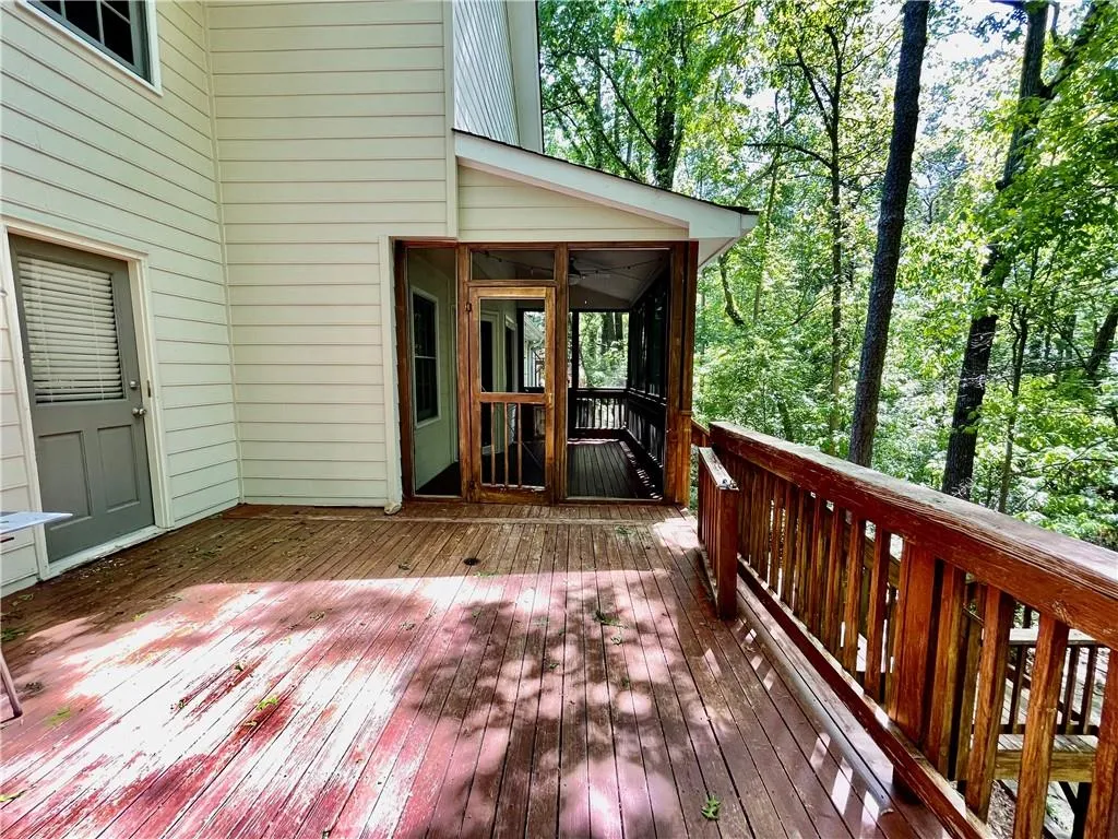 555 Tahoma Drive, Sandy Springs, Georgia 30350, 4 Bedrooms Bedrooms, ,2 BathroomsBathrooms,Residential,Sold,555 Tahoma Drive,6874595