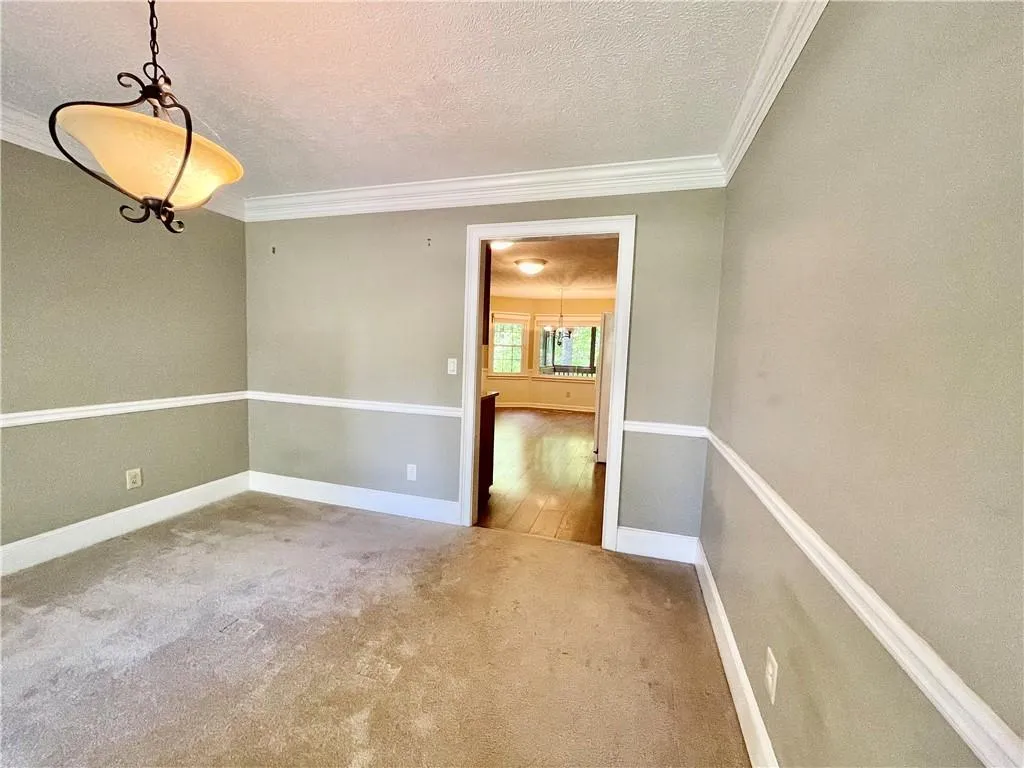 555 Tahoma Drive, Sandy Springs, Georgia 30350, 4 Bedrooms Bedrooms, ,2 BathroomsBathrooms,Residential,Sold,555 Tahoma Drive,6874595